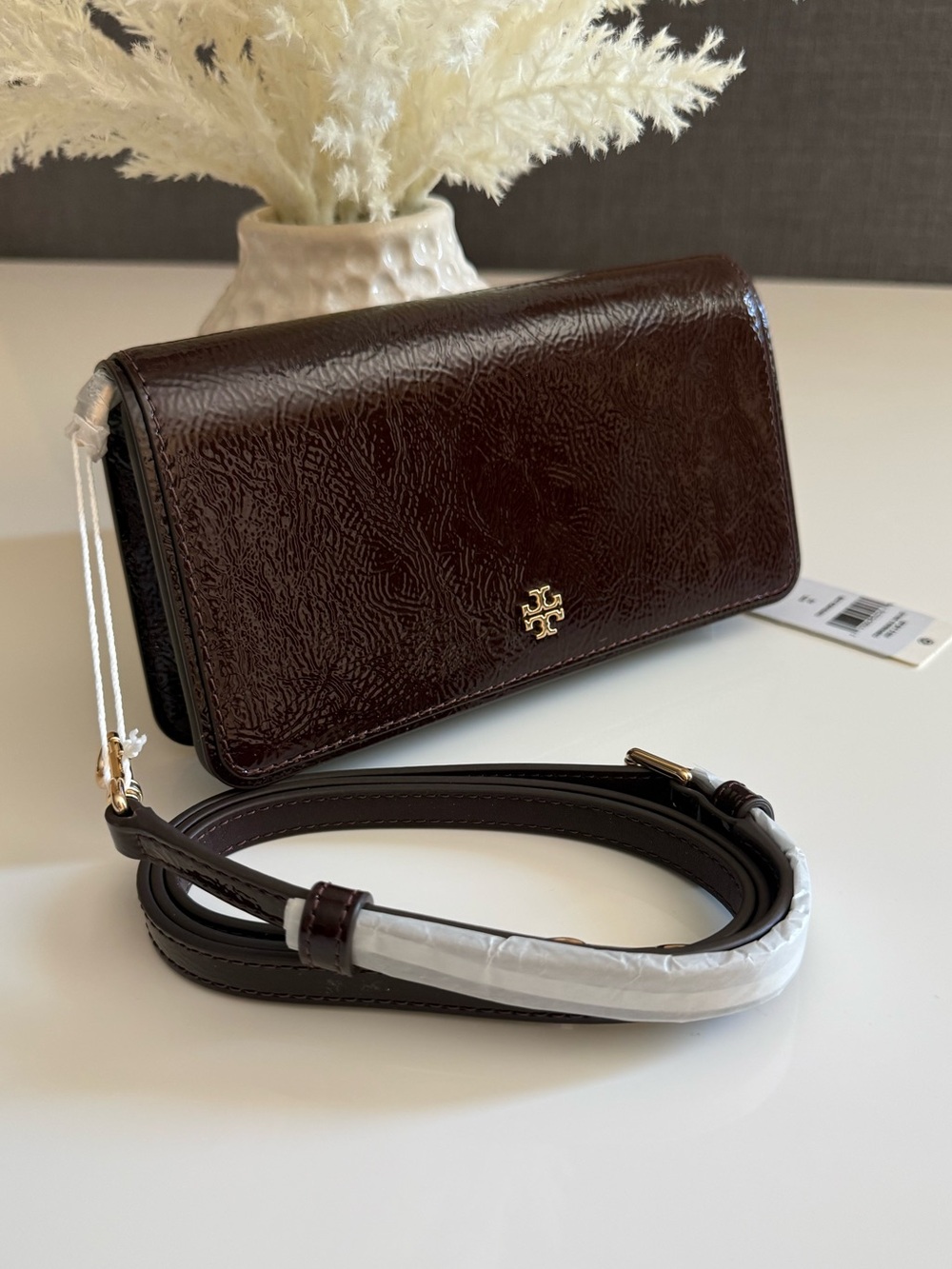 NWT. , Tory Burch Emerson Mini Crossbody Crinkle 170174 Agnello